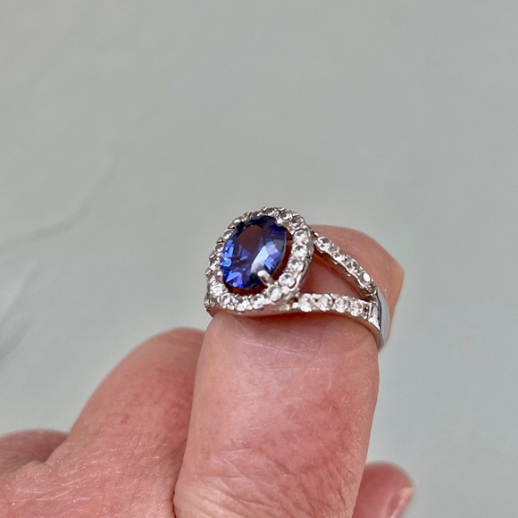 Tanzanite Ring - Picture 5 of 7